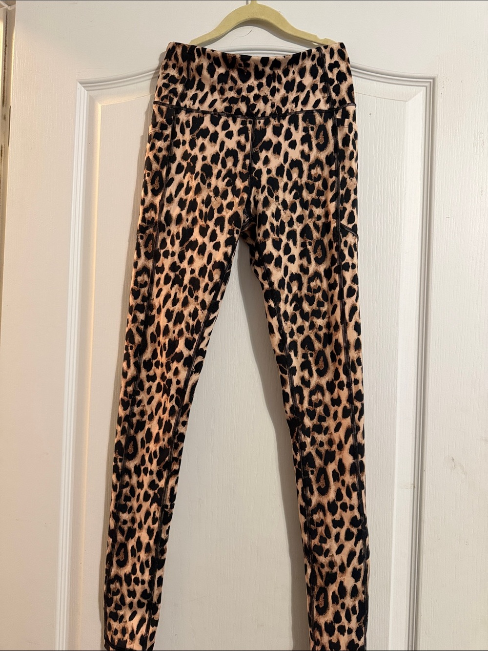 Victoria's Secret Leopard Print Leggings in Tan and Black